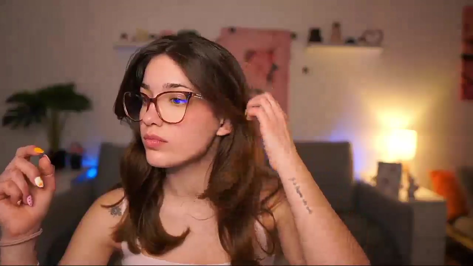 Gallery image thumbnail from Kissiecat's myfreecams stream on, 03/24/2026, 17:04 image 19 of 20