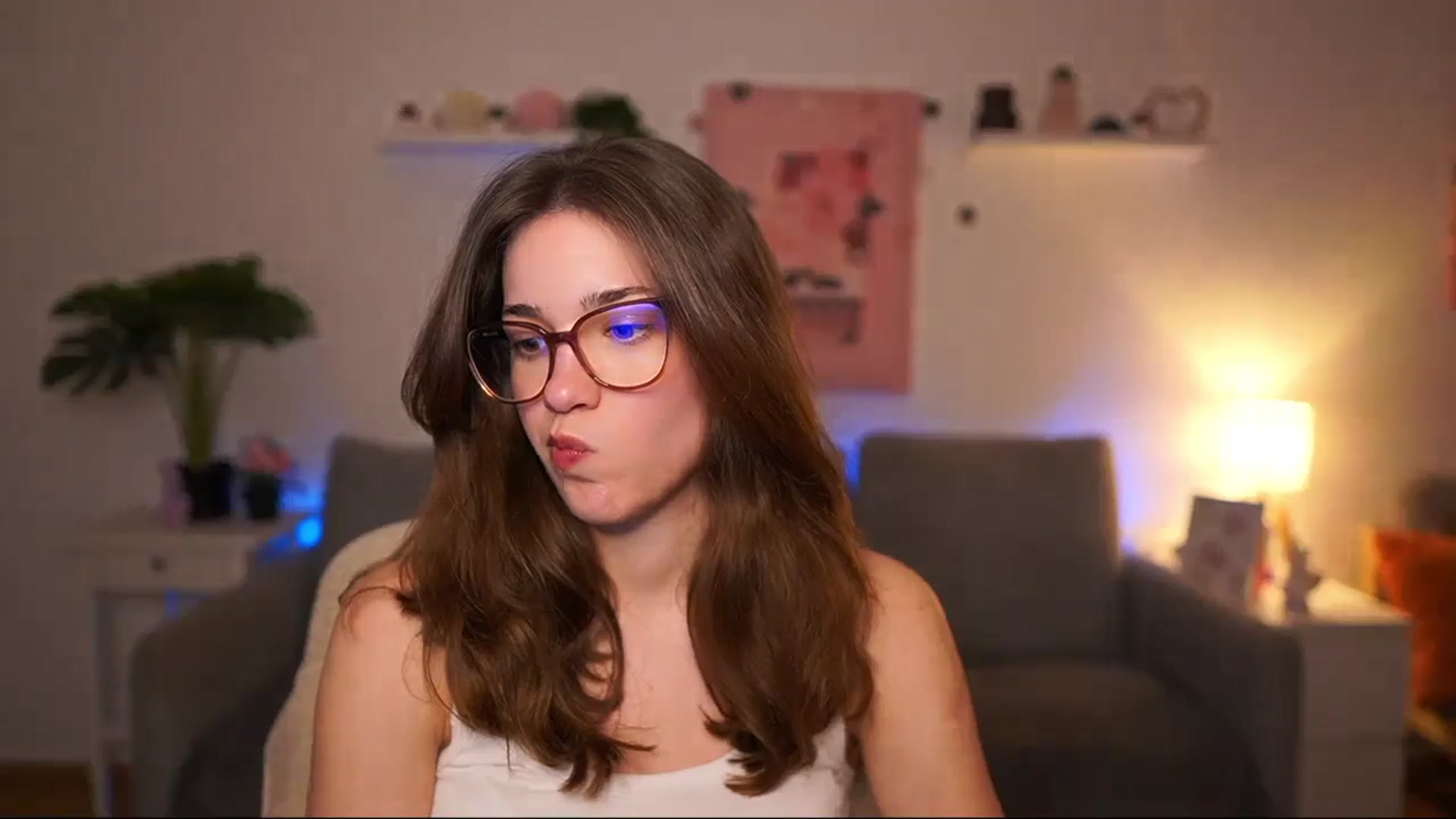 Gallery image thumbnail from Kissiecat's myfreecams stream on, 03/26/2026, 14:58 image 14 of 20