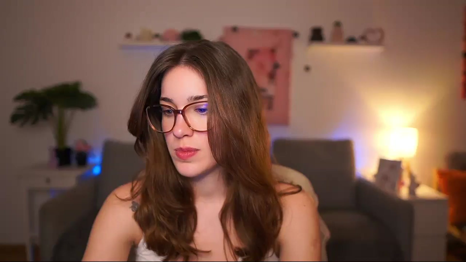 Gallery image thumbnail from Kissiecat's myfreecams stream on, 03/26/2026, 16:13 image 15 of 20