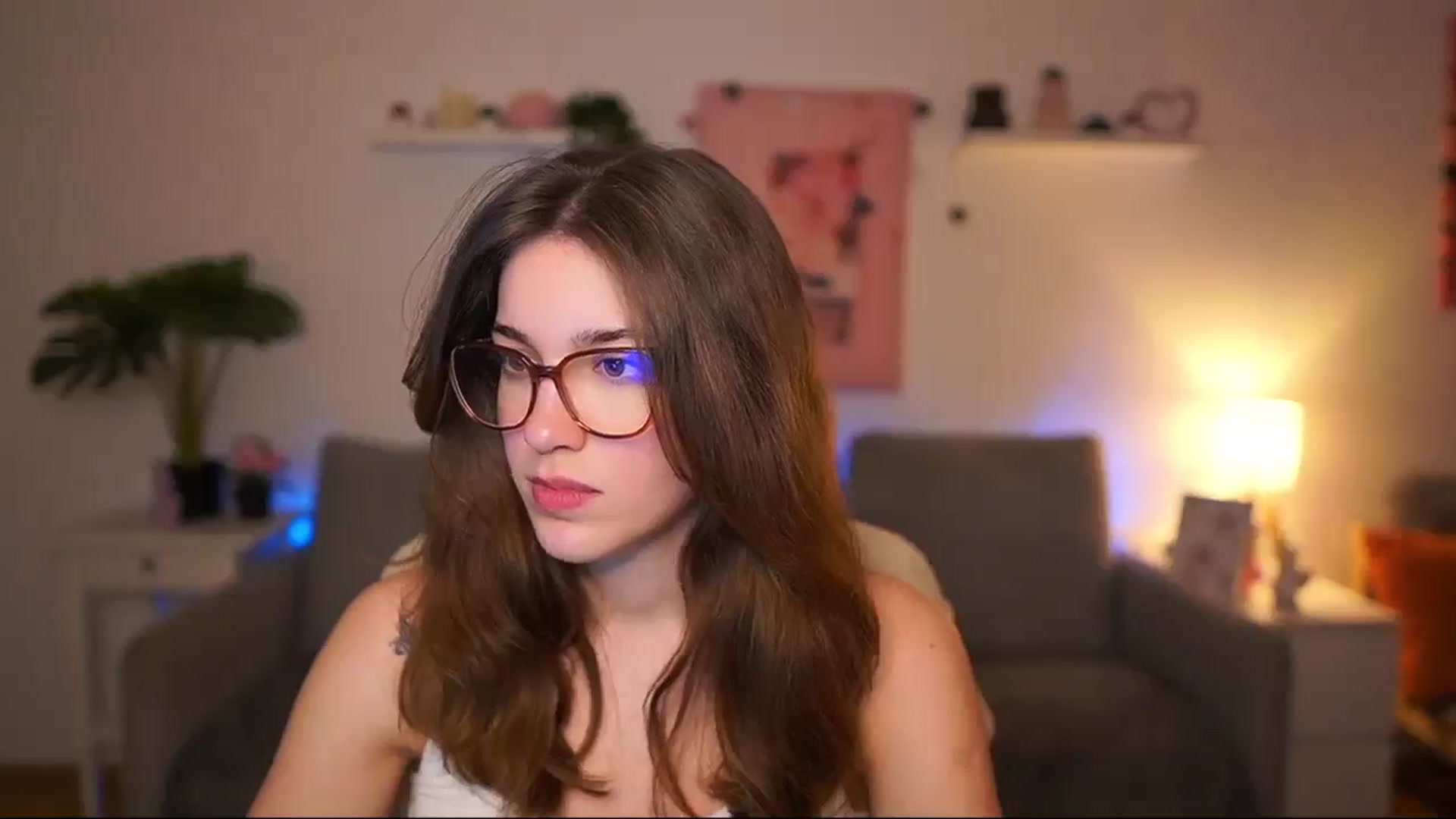 Gallery image thumbnail from Kissiecat's myfreecams stream on, 03/26/2026, 17:42 image 14 of 20