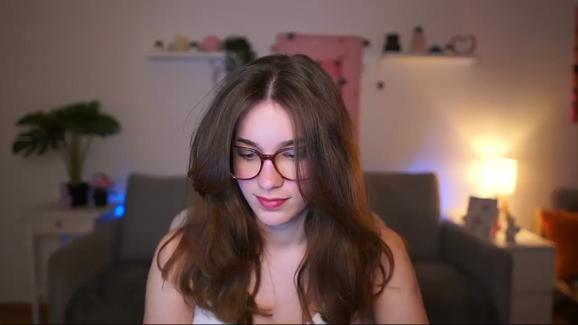 Gallery image thumbnail from Kissiecat's myfreecams stream on, 03/26/2026, 17:42 image 13 of 20