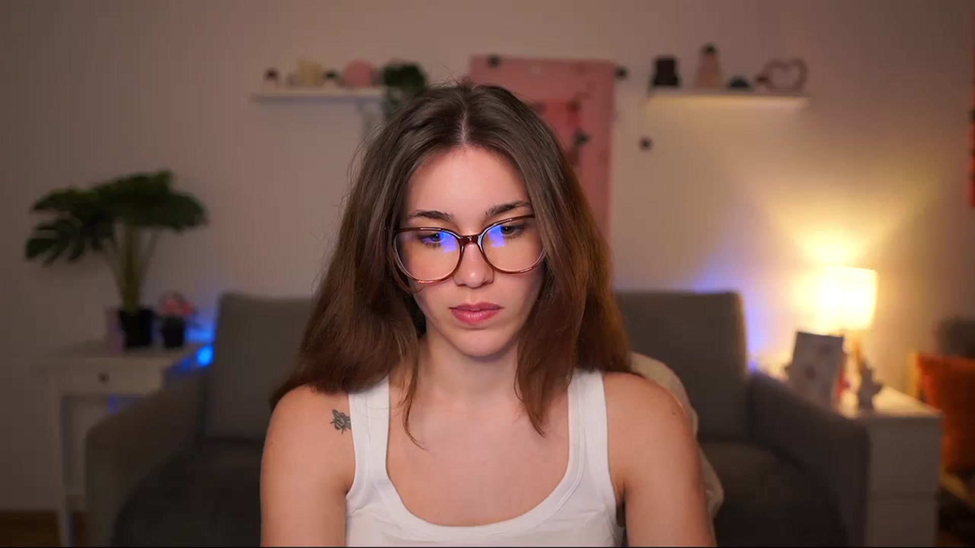 Gallery image thumbnail from Kissiecat's myfreecams stream on, 03/26/2026, 18:39 image 19 of 20