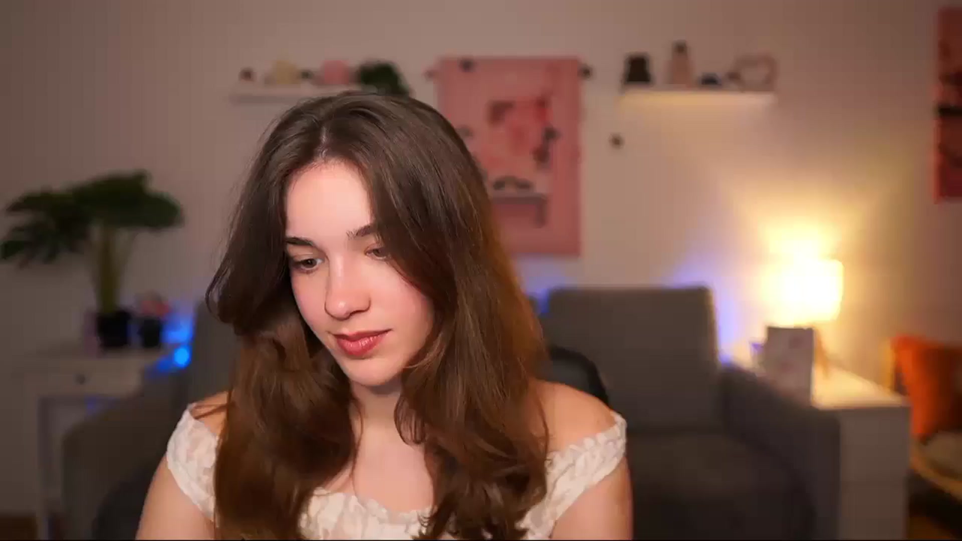 Gallery image thumbnail from Kissiecat's myfreecams stream on, 04/15/2026, 15:35 image 16 of 20