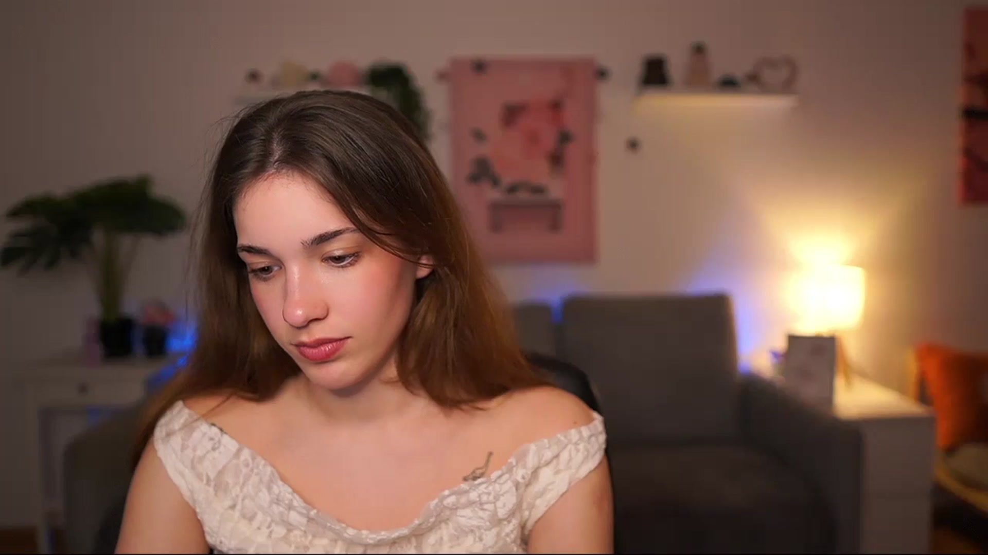 Gallery image thumbnail from Kissiecat's myfreecams stream on, 04/15/2026, 15:35 image 14 of 20