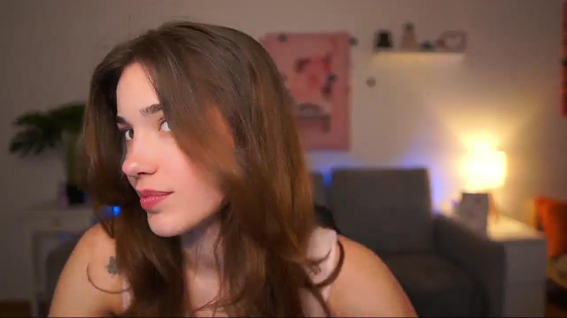 Gallery image thumbnail from Kissiecat's myfreecams stream on, 04/16/2026, 13:51 image 7 of 20
