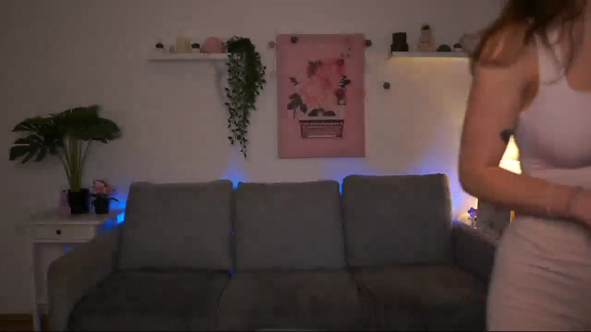 Gallery image thumbnail from Kissiecat's myfreecams stream on, 04/16/2026, 13:51 image 4 of 20