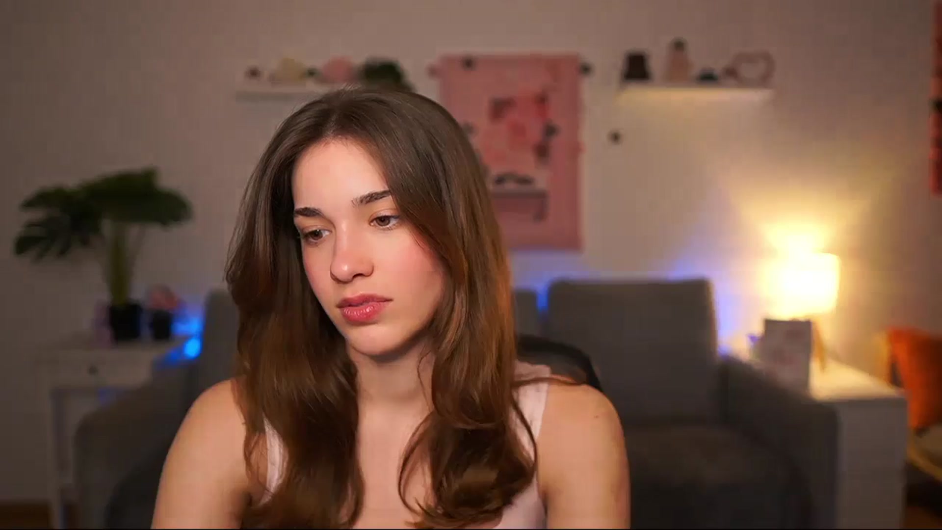 Gallery image thumbnail from Kissiecat's myfreecams stream on, 04/16/2026, 16:06 image 6 of 20