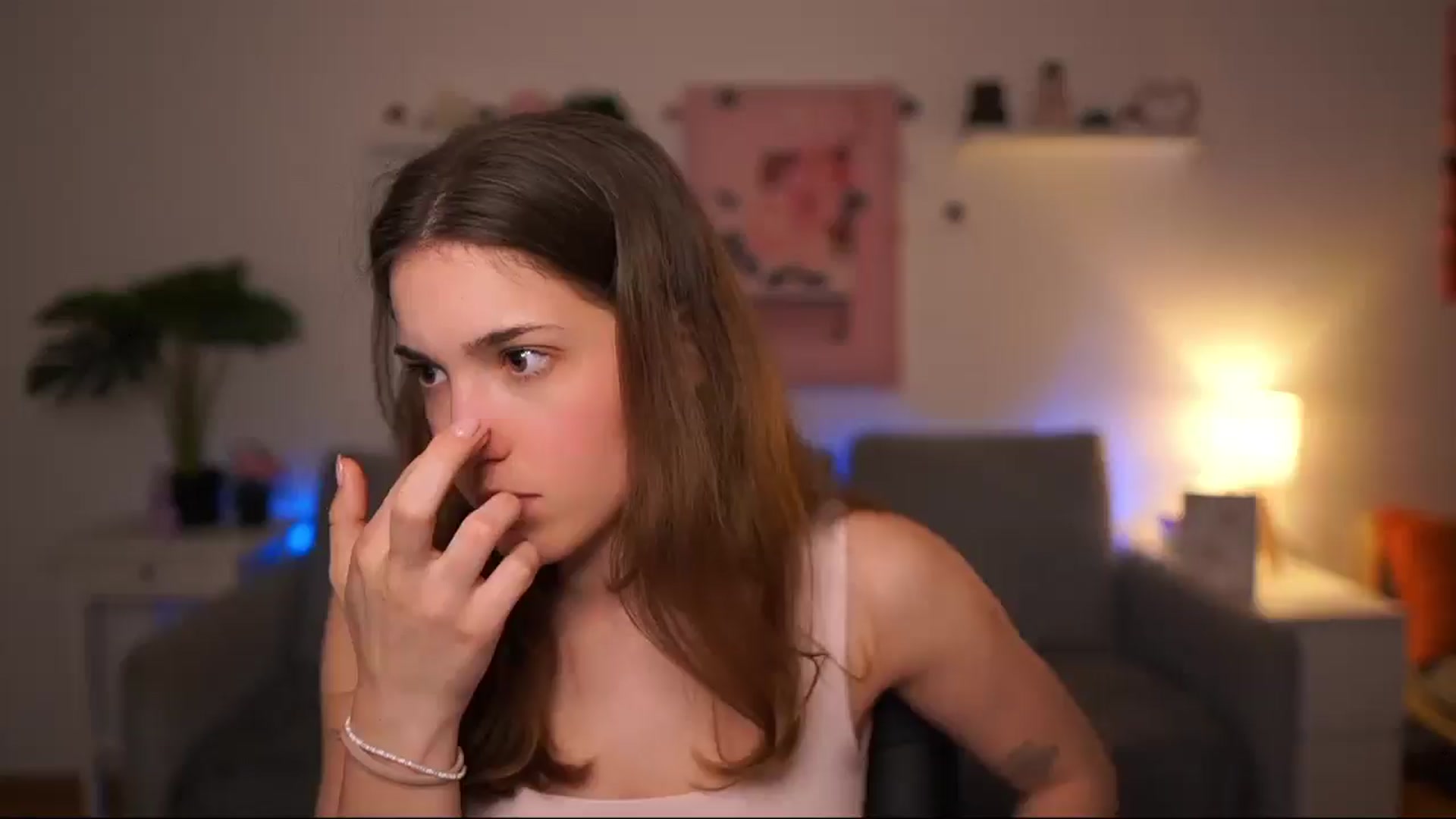Gallery image thumbnail from Kissiecat's myfreecams stream on, 04/16/2026, 17:27 image 1 of 20