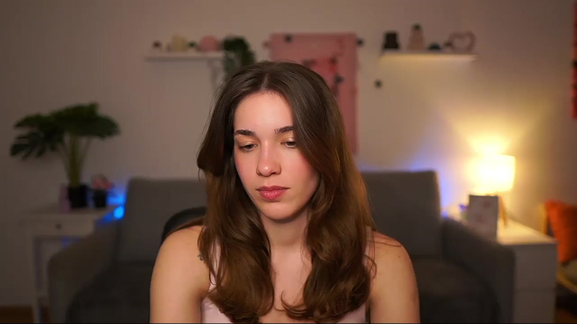 Gallery image thumbnail from Kissiecat's myfreecams stream on, 04/16/2026, 17:27 image 3 of 20