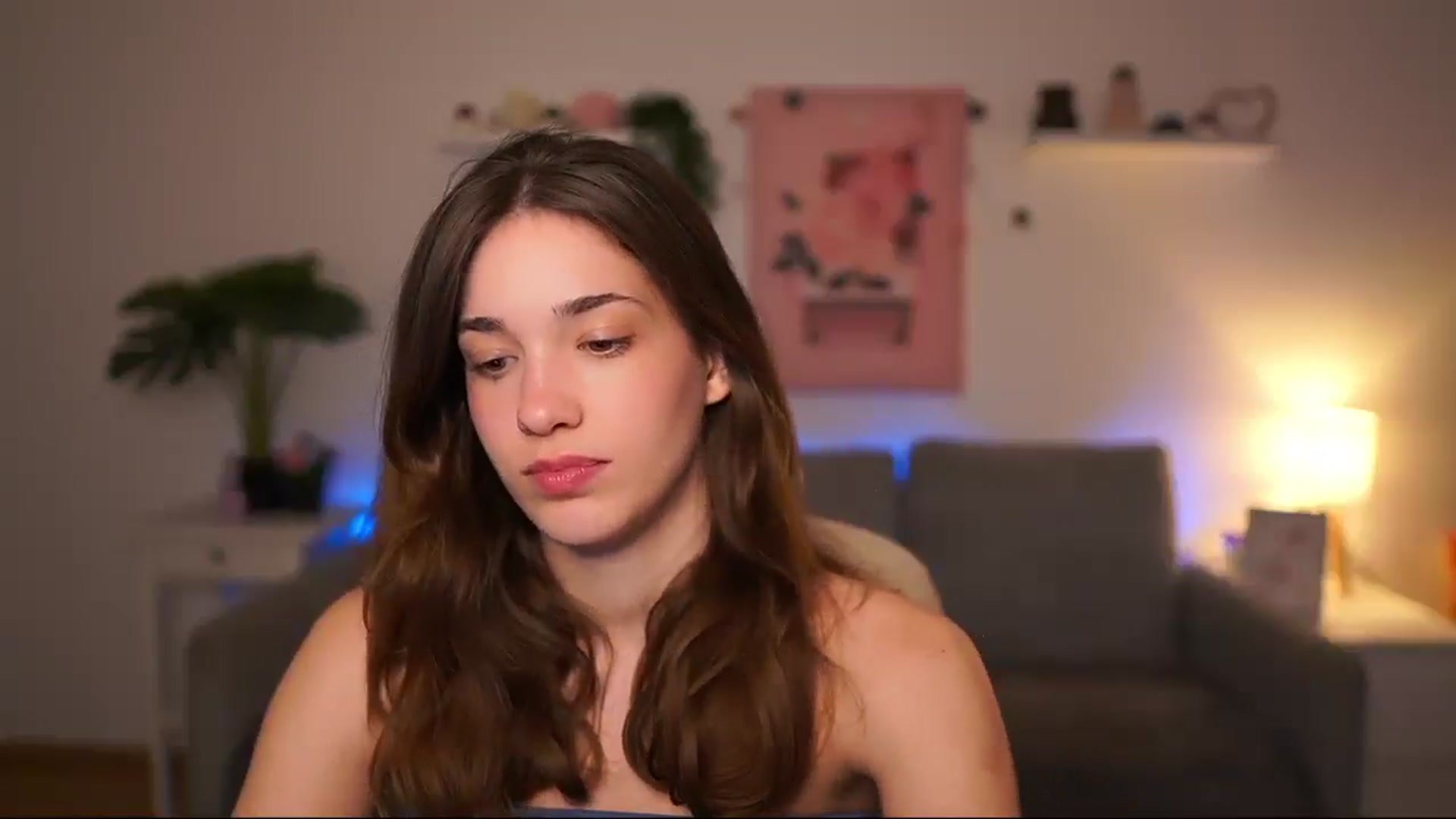 Gallery image thumbnail from Kissiecat's myfreecams stream on, 04/20/2026, 13:21 image 11 of 20