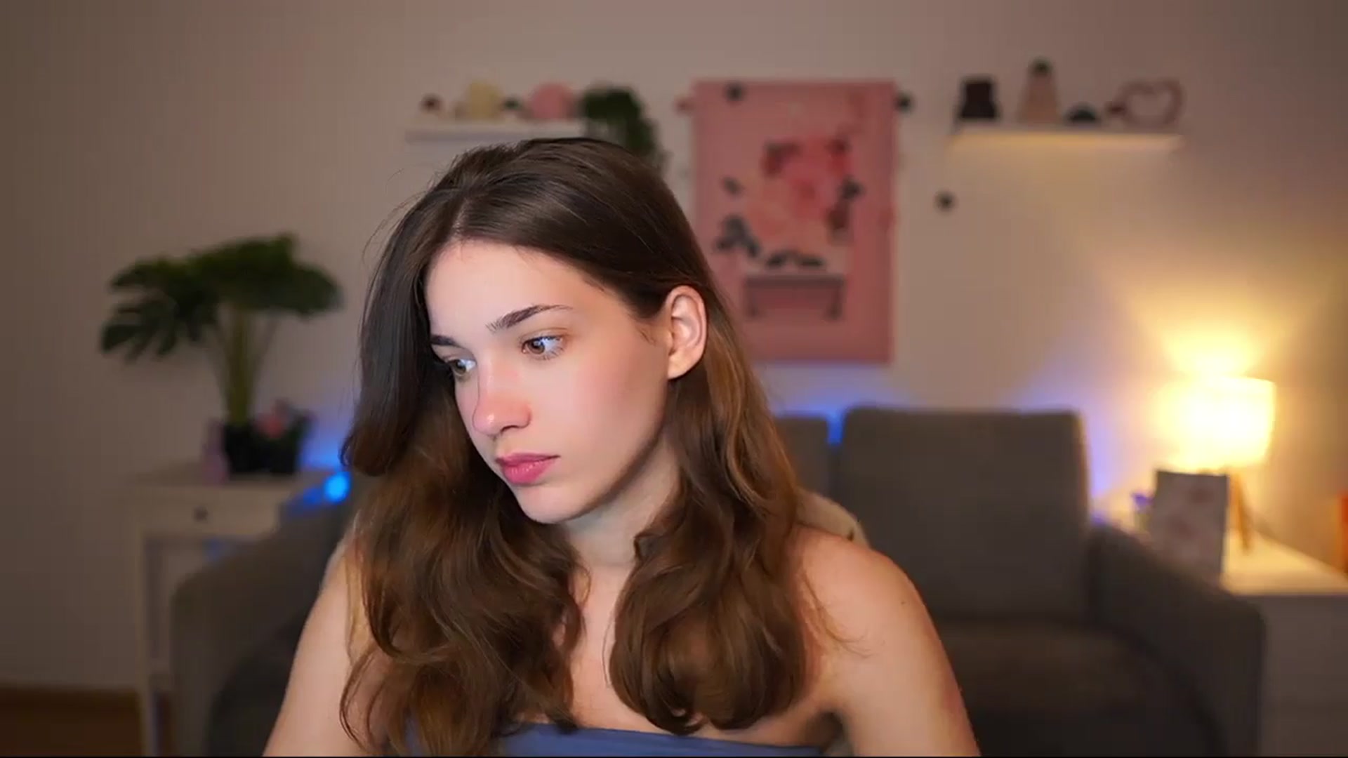 Gallery image thumbnail from Kissiecat's myfreecams stream on, 04/20/2026, 13:21 image 4 of 20