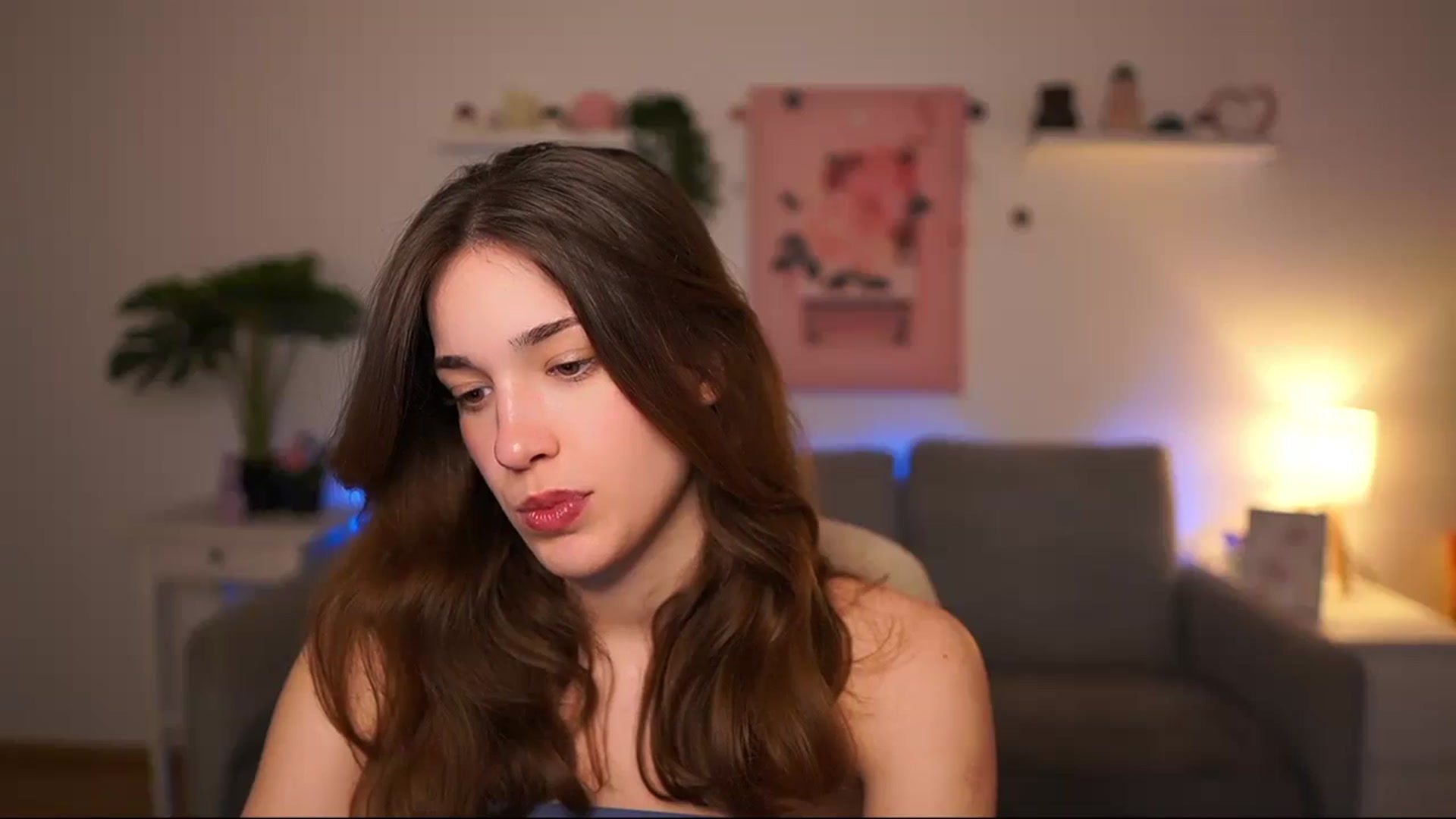 Gallery image thumbnail from Kissiecat's myfreecams stream on, 04/20/2026, 13:21 image 17 of 20