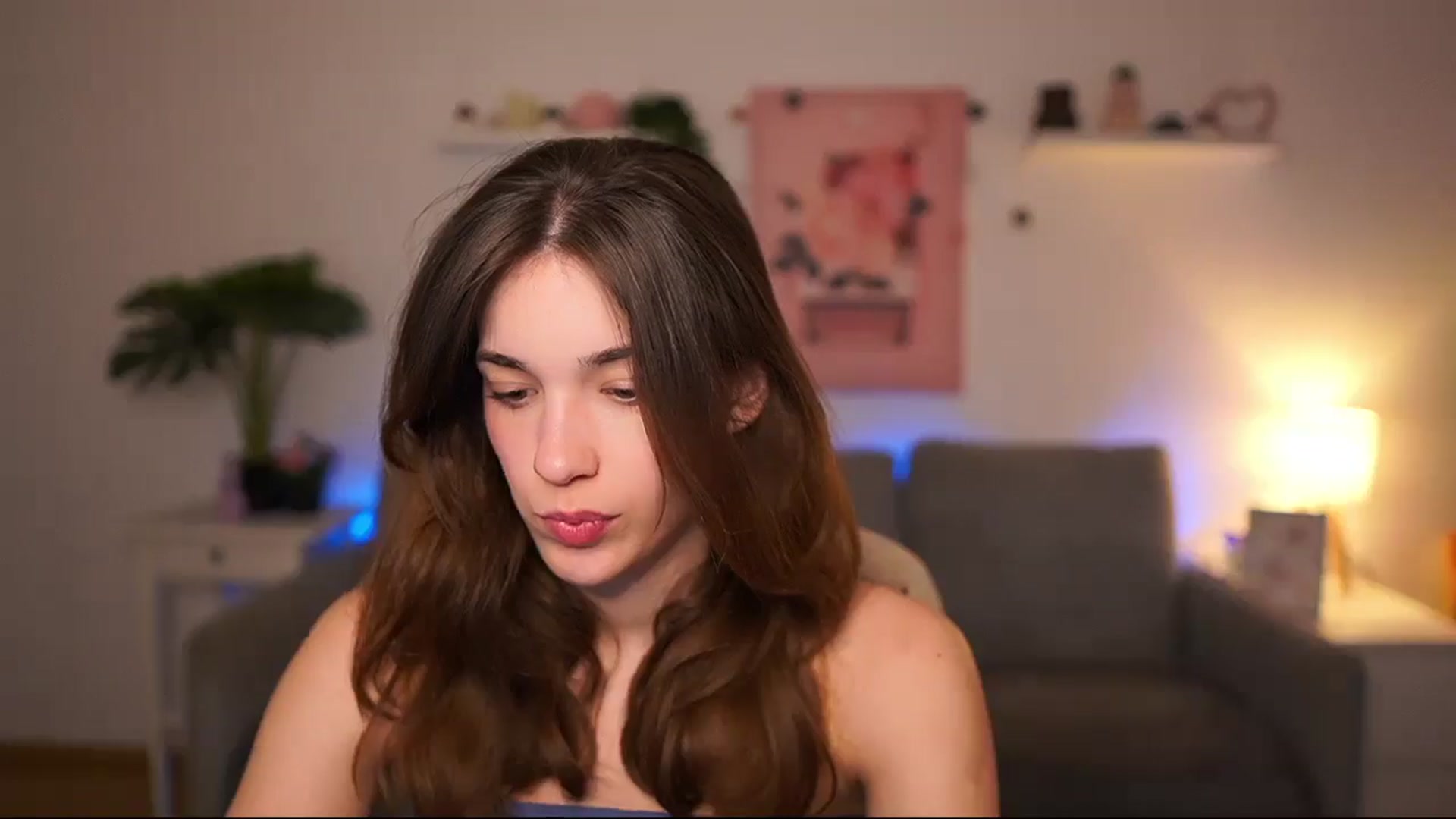 Gallery image thumbnail from Kissiecat's myfreecams stream on, 04/20/2026, 13:21 image 6 of 20