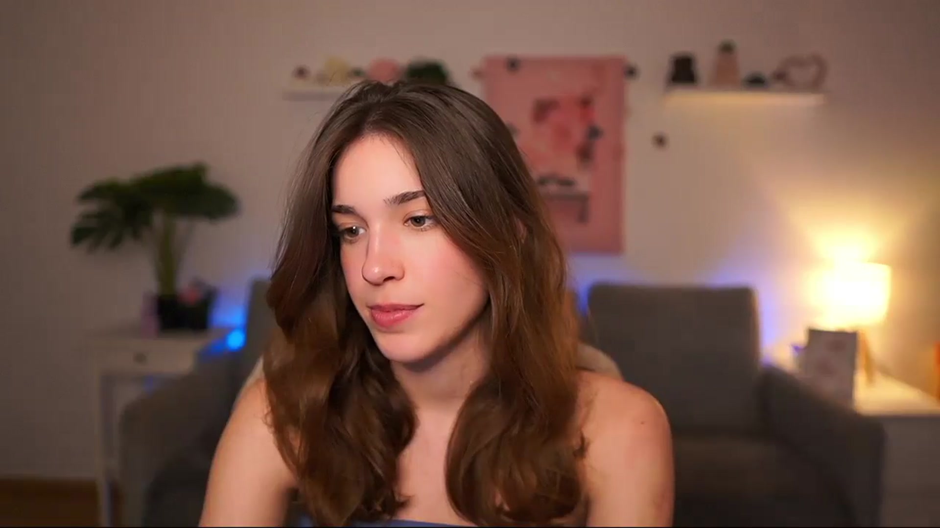 Gallery image thumbnail from Kissiecat's myfreecams stream on, 04/20/2026, 15:58 image 3 of 20