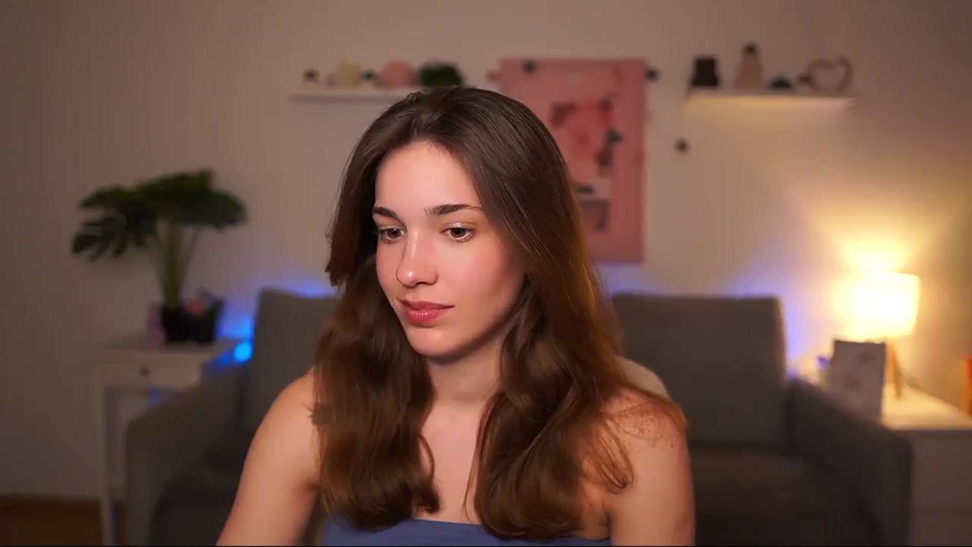 Gallery image thumbnail from Kissiecat's myfreecams stream on, 04/20/2026, 17:21 image 8 of 20