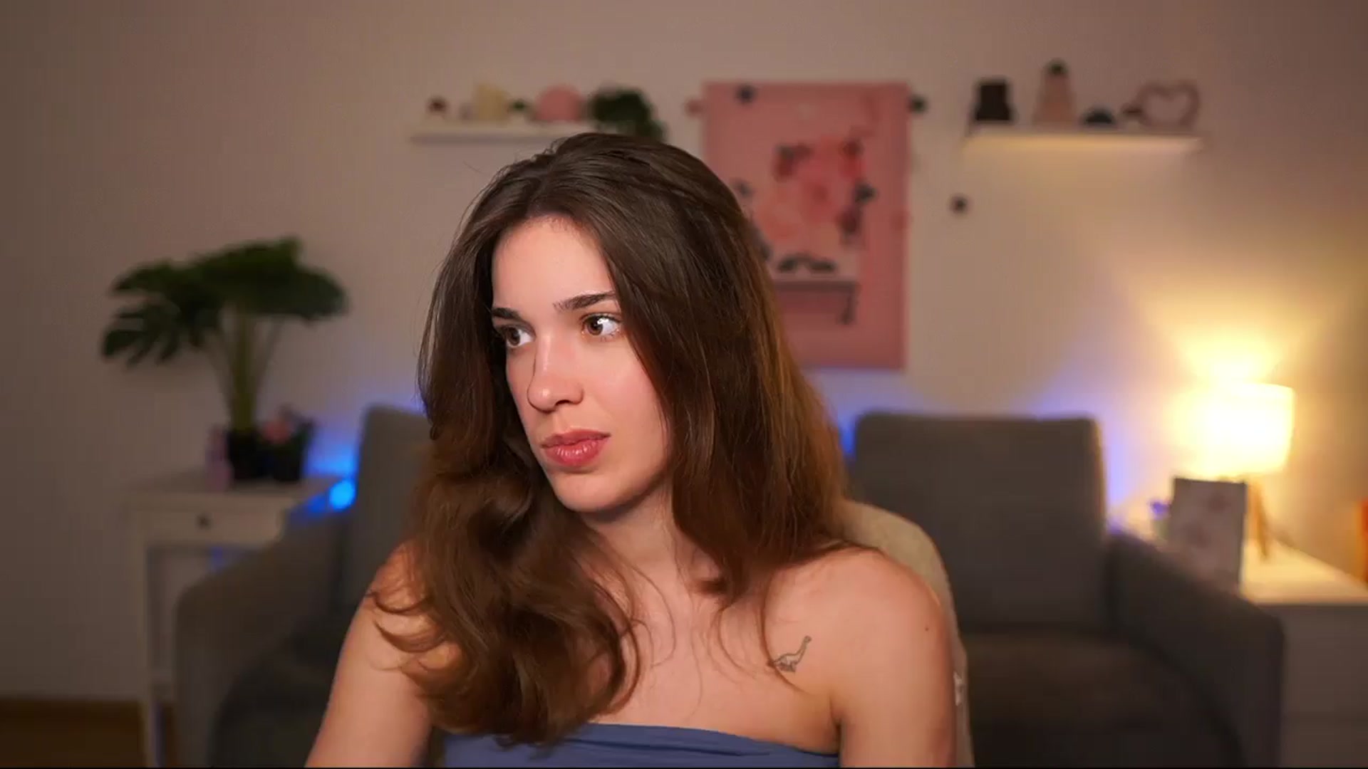 Gallery image thumbnail from Kissiecat's myfreecams stream on, 04/20/2026, 17:21 image 13 of 20