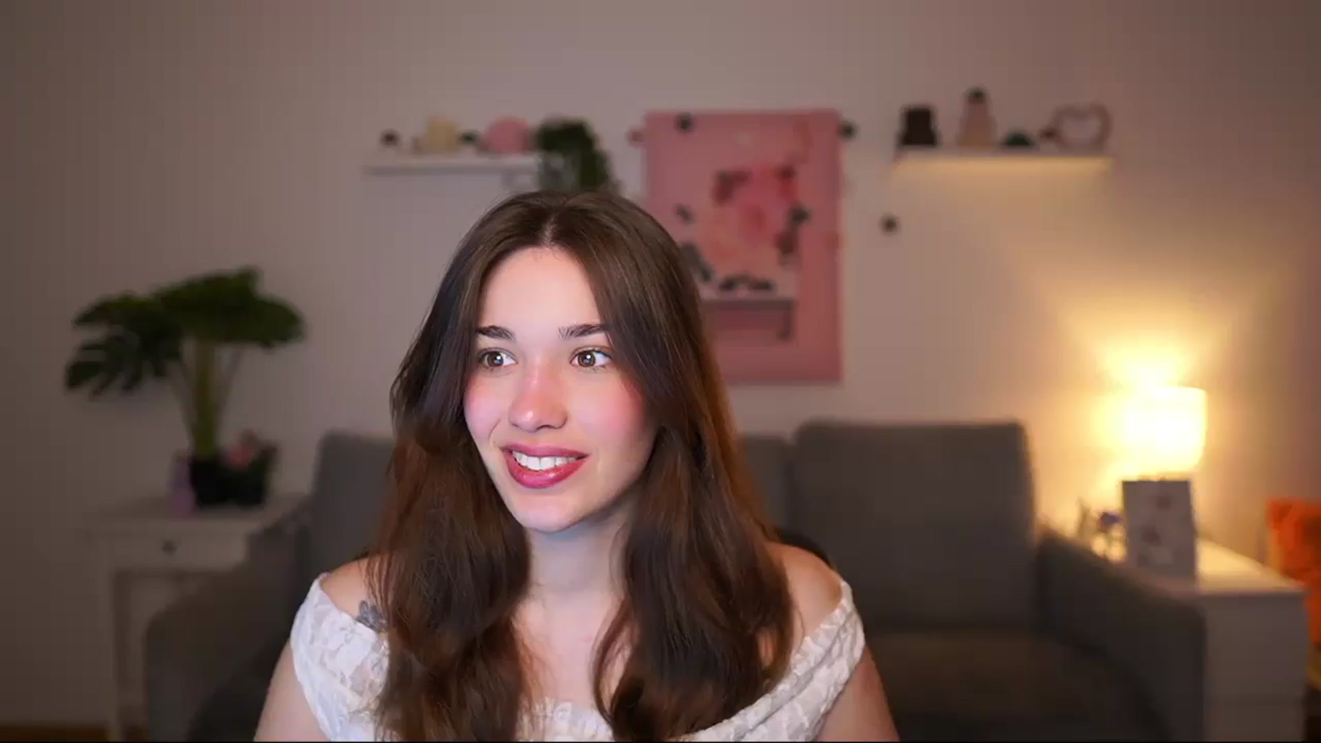 Gallery image thumbnail from Kissiecat's myfreecams stream on, 04/28/2026, 13:37 image 3 of 20