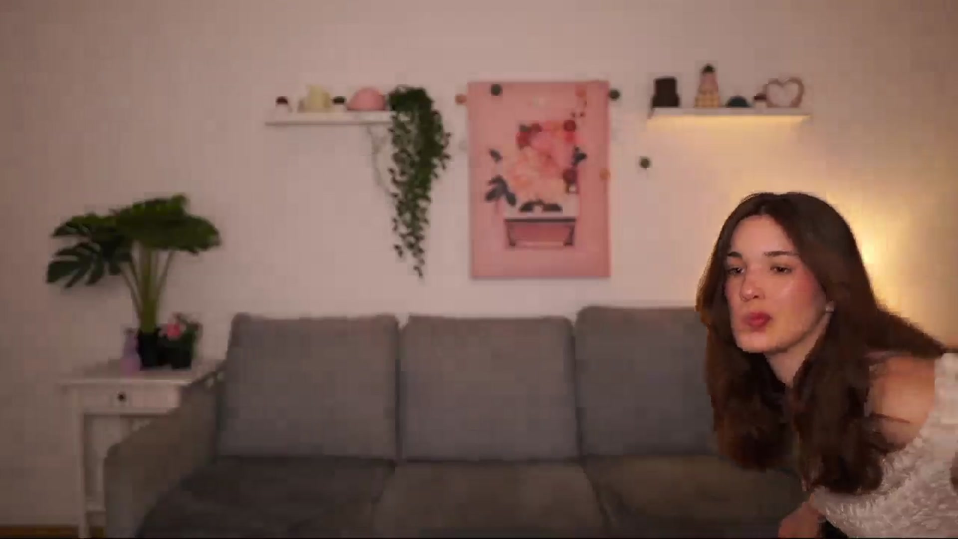 Gallery image thumbnail from Kissiecat's myfreecams stream on, 04/28/2026, 13:37 image 10 of 20