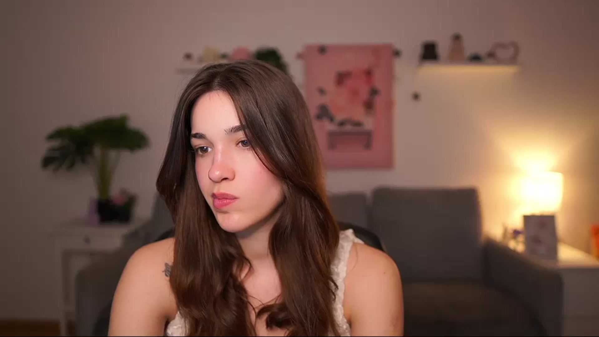 Gallery image thumbnail from Kissiecat's myfreecams stream on, 04/28/2026, 14:42 image 9 of 20