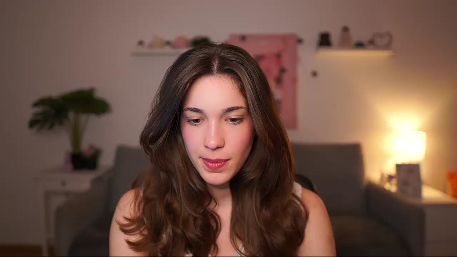 Gallery image thumbnail from Kissiecat's myfreecams stream on, 04/28/2026, 17:50 image 1 of 20