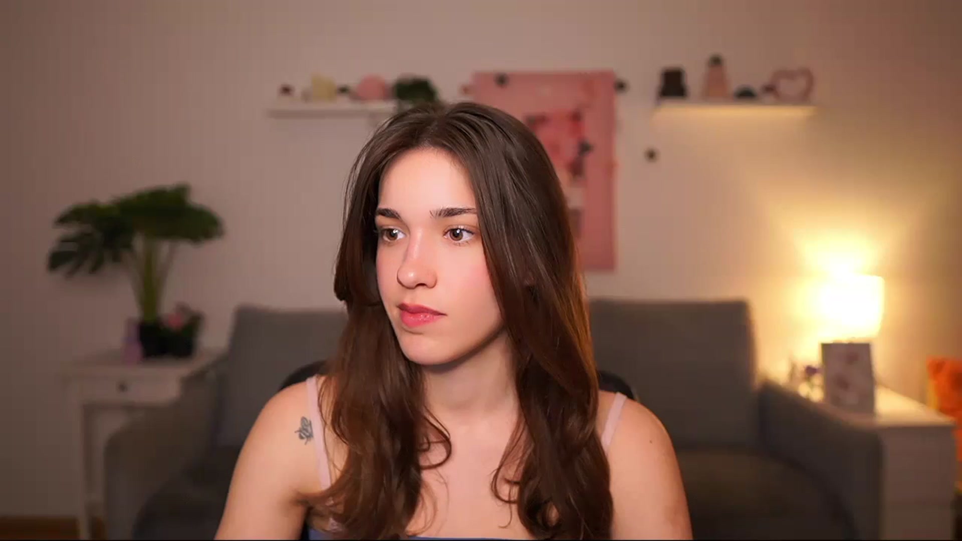 Gallery image thumbnail from Kissiecat's myfreecams stream on, 04/29/2026, 17:41 image 19 of 20