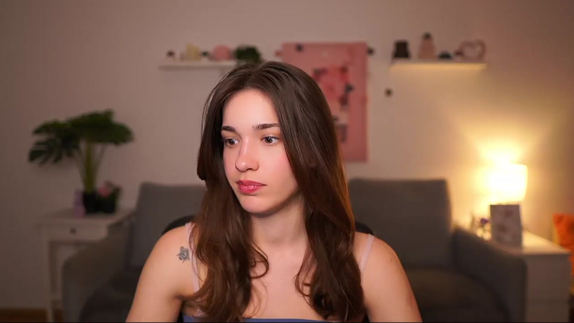 Gallery image thumbnail from Kissiecat's myfreecams stream on, 04/29/2026, 17:41 image 18 of 20
