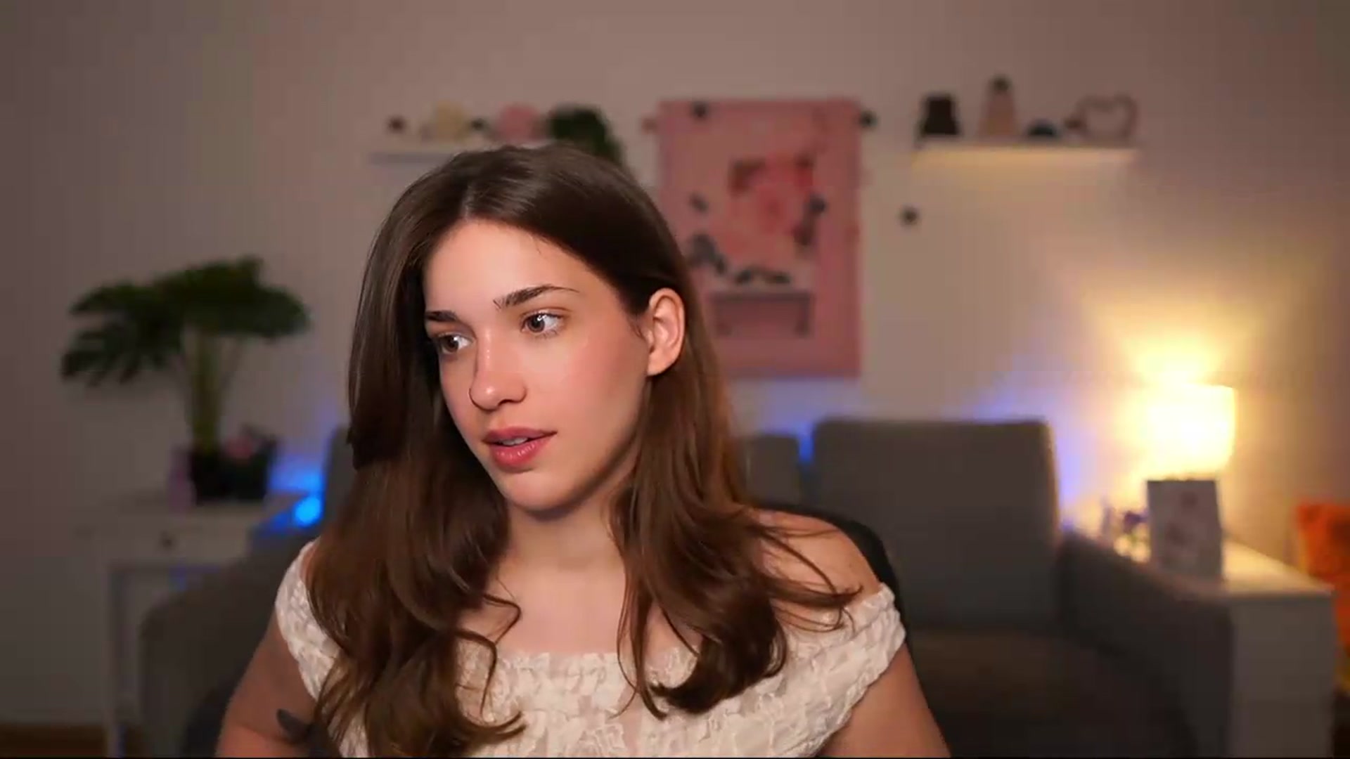 Gallery image thumbnail from Kissiecat's myfreecams stream on, 04/30/2026, 12:45 image 15 of 20