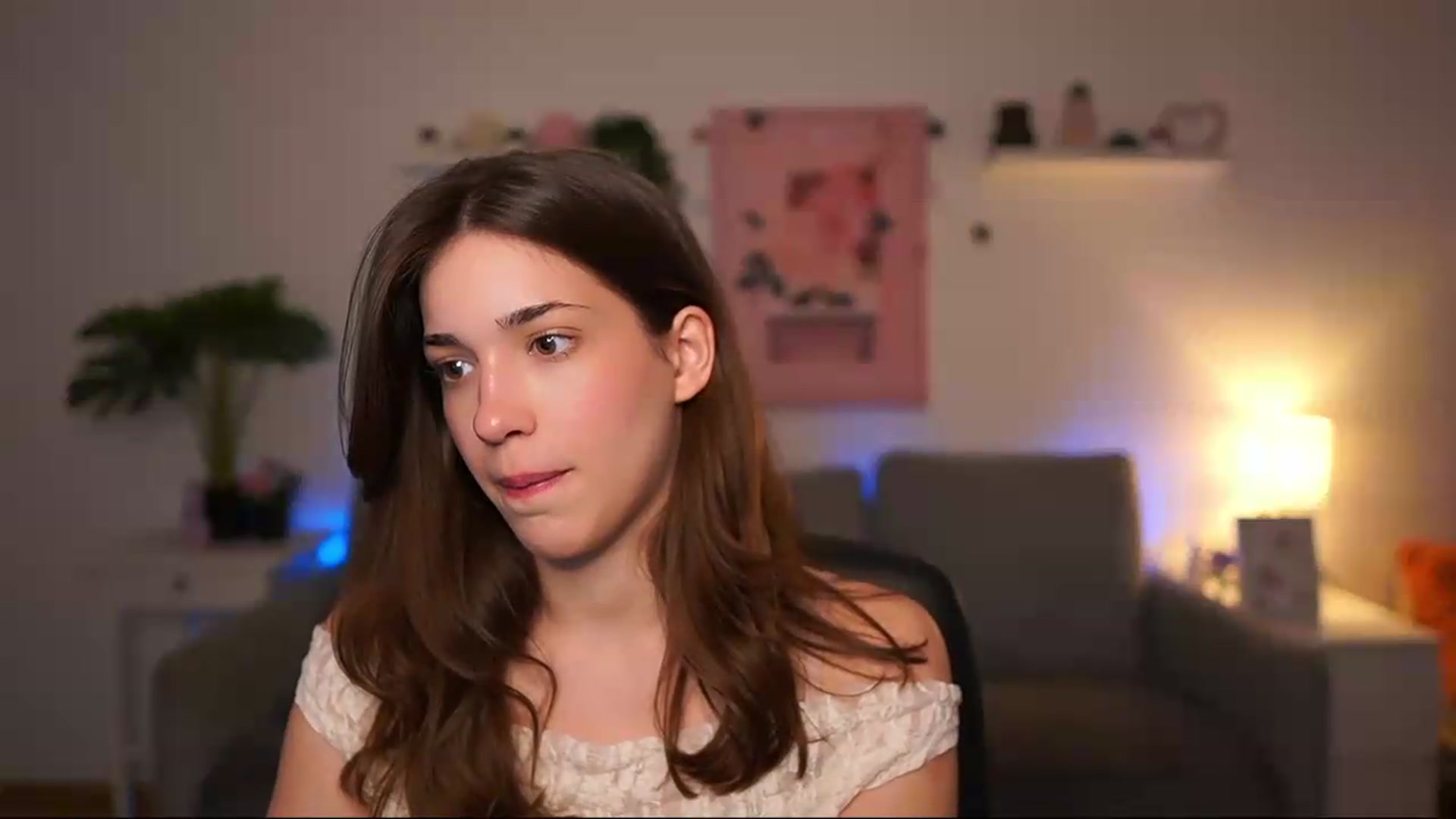 Gallery image thumbnail from Kissiecat's myfreecams stream on, 04/30/2026, 12:45 image 14 of 20