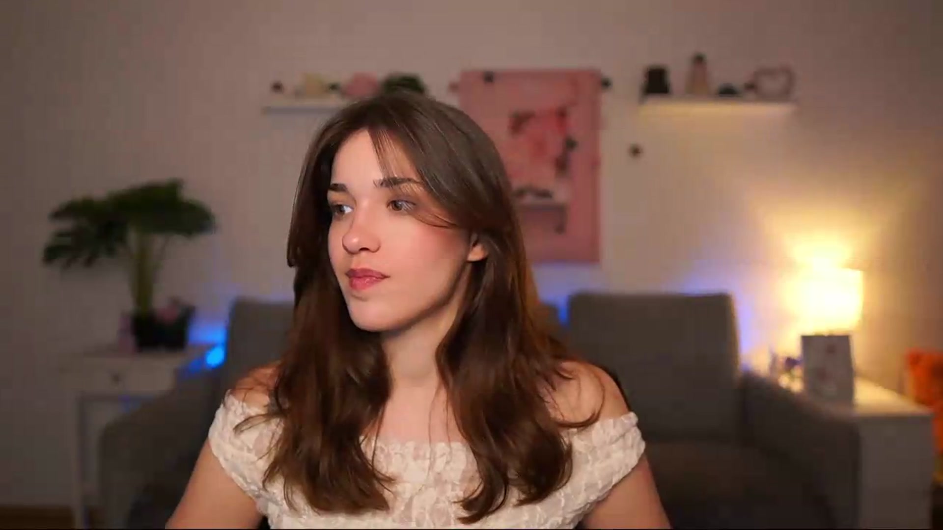 Gallery image thumbnail from Kissiecat's myfreecams stream on, 04/30/2026, 12:45 image 6 of 20