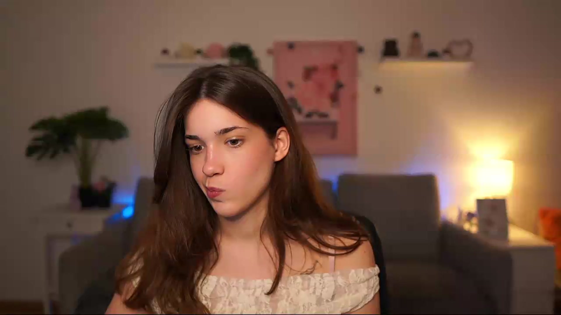Gallery image thumbnail from Kissiecat's myfreecams stream on, 04/30/2026, 12:45 image 13 of 20