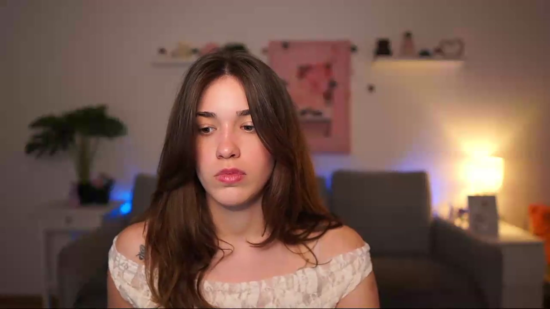 Gallery image thumbnail from Kissiecat's myfreecams stream on, 04/30/2026, 14:31 image 12 of 20