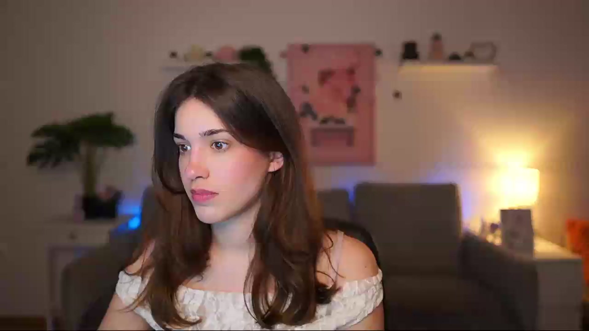 Gallery image thumbnail from Kissiecat's myfreecams stream on, 04/30/2026, 14:31 image 1 of 20