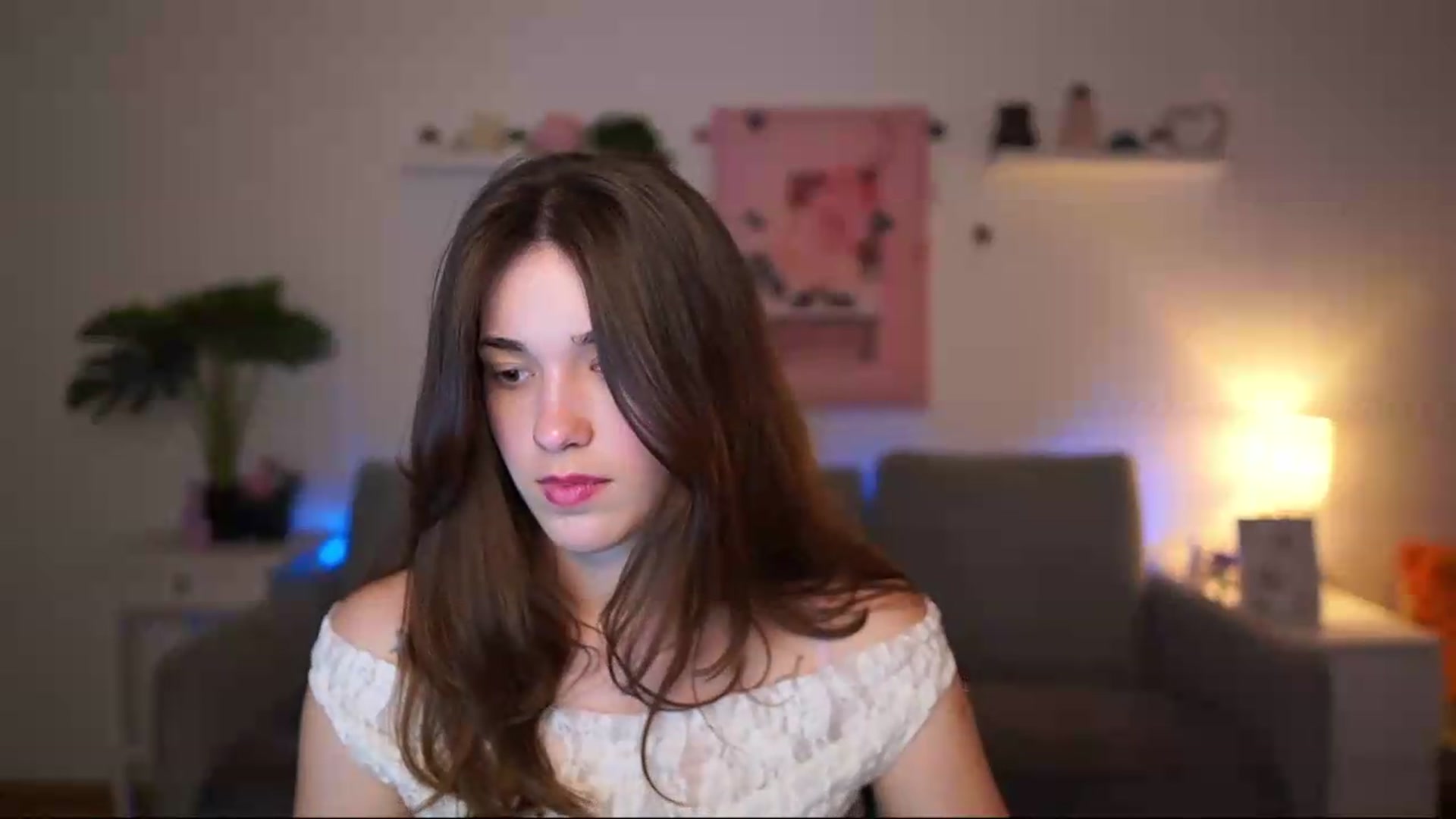 Gallery image thumbnail from Kissiecat's myfreecams stream on, 04/30/2026, 14:31 image 14 of 20