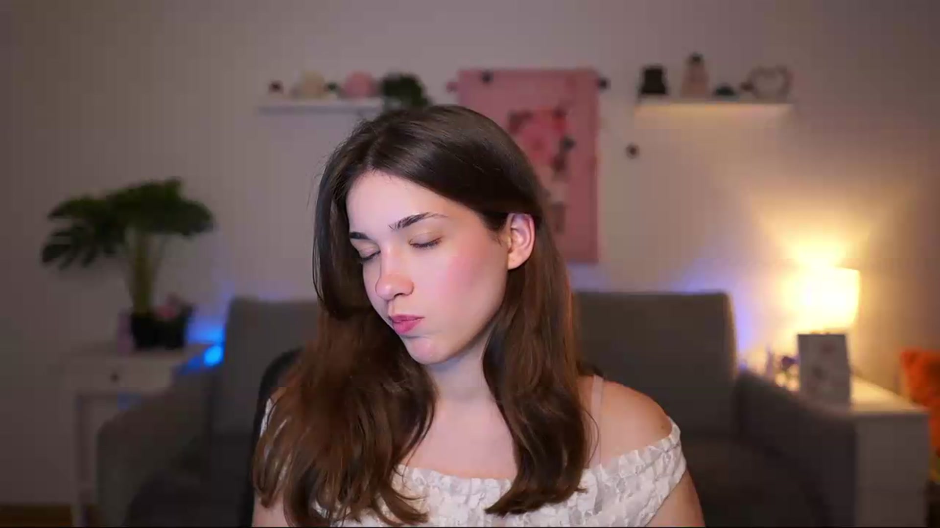 Gallery image thumbnail from Kissiecat's myfreecams stream on, 04/30/2026, 16:28 image 8 of 20