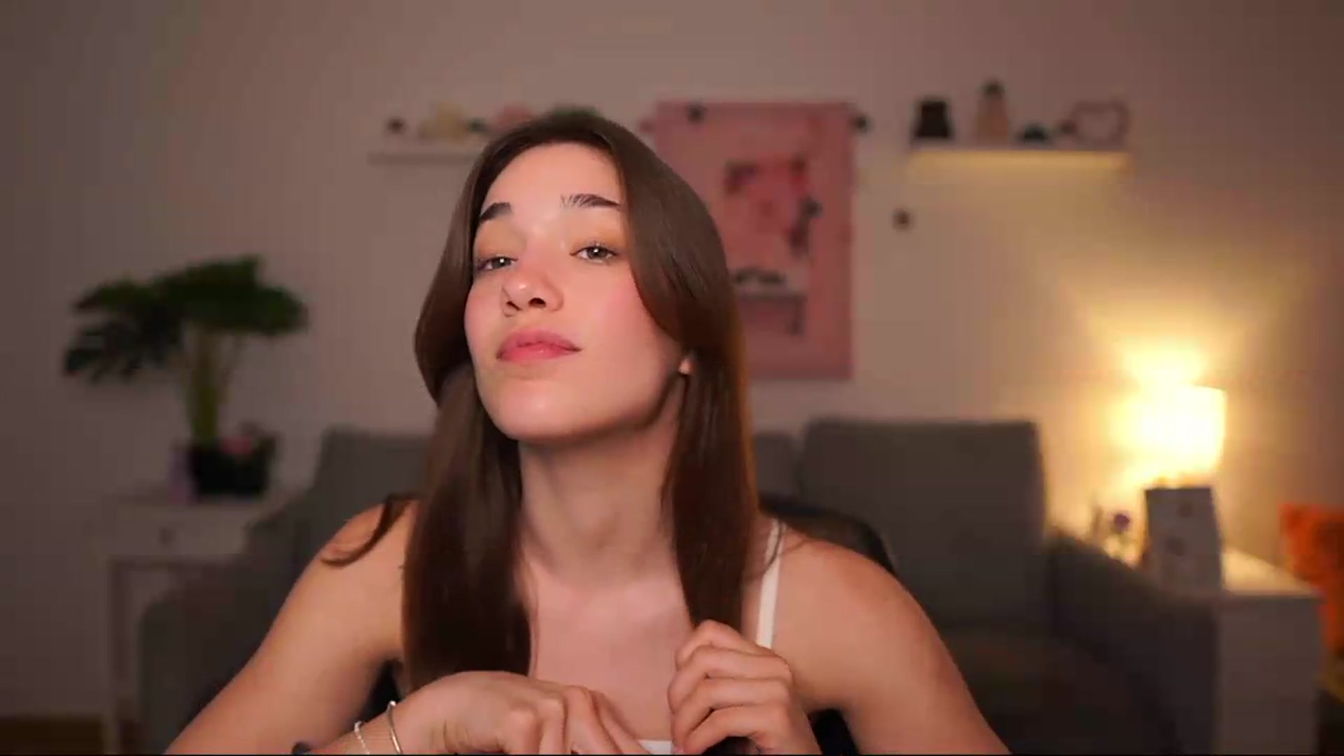 Gallery image thumbnail from Kissiecat's myfreecams stream on, 05/07/2026, 14:22 image 6 of 20