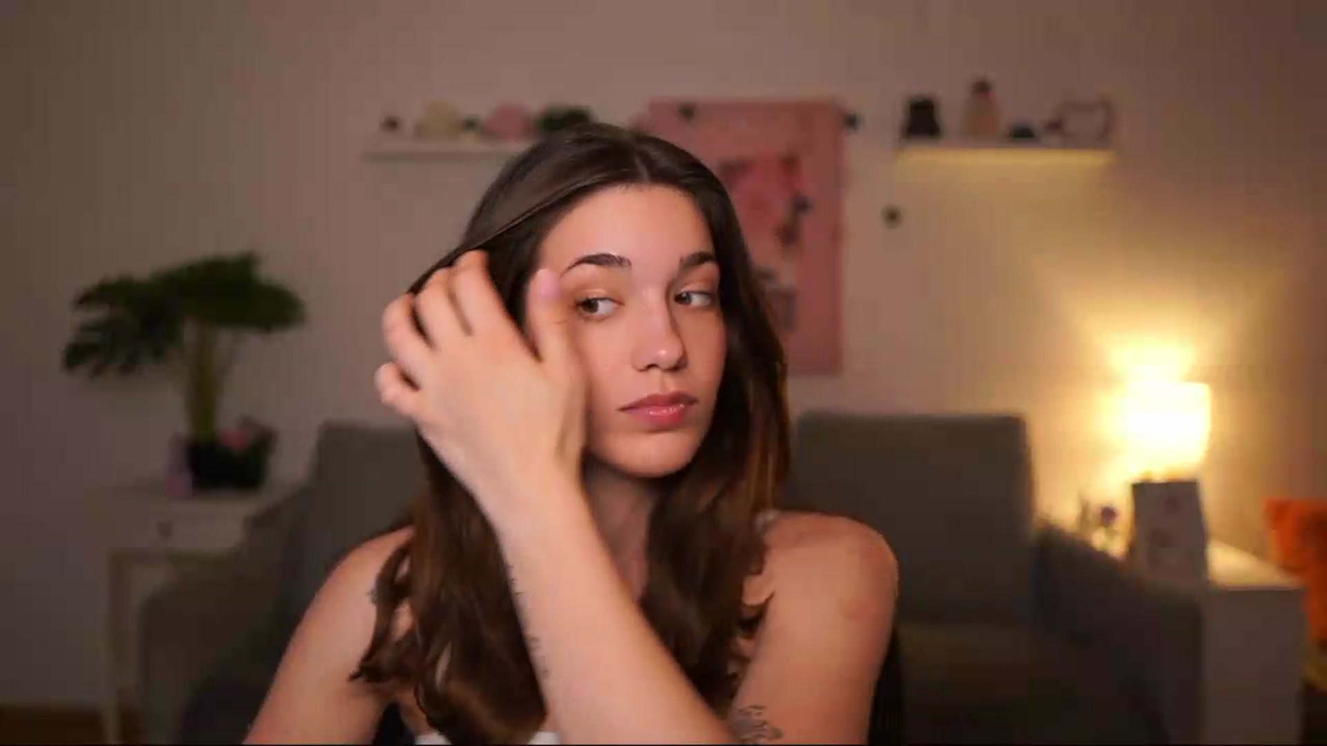 Gallery image thumbnail from Kissiecat's myfreecams stream on, 05/07/2026, 17:35 image 12 of 20