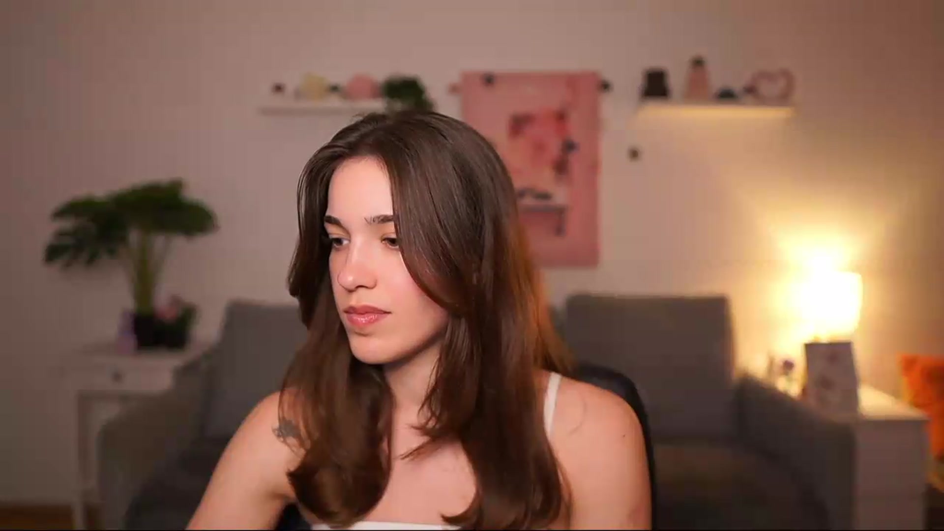 Gallery image thumbnail from Kissiecat's myfreecams stream on, 05/07/2026, 17:35 image 6 of 20