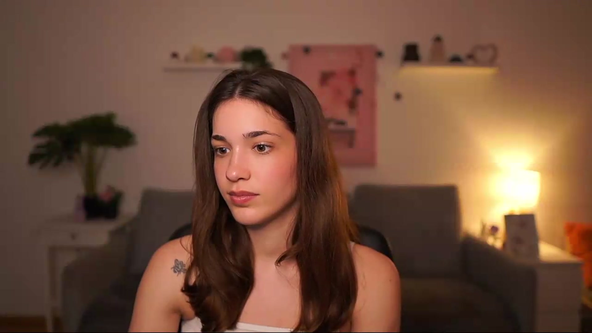 Gallery image thumbnail from Kissiecat's myfreecams stream on, 05/07/2026, 17:35 image 19 of 20