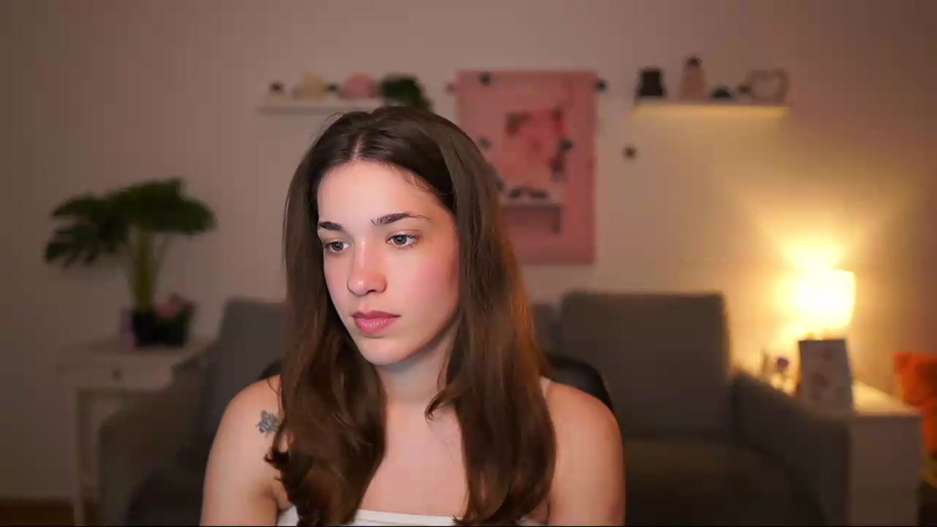 Gallery image thumbnail from Kissiecat's myfreecams stream on, 05/07/2026, 17:35 image 18 of 20