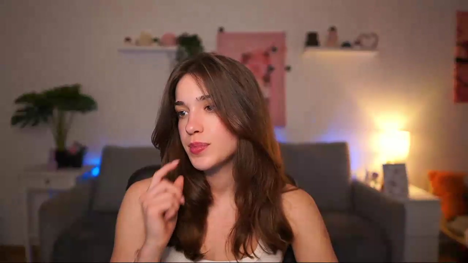 Gallery image thumbnail from Kissiecat's myfreecams stream on, 05/14/2026, 13:44 image 20 of 20