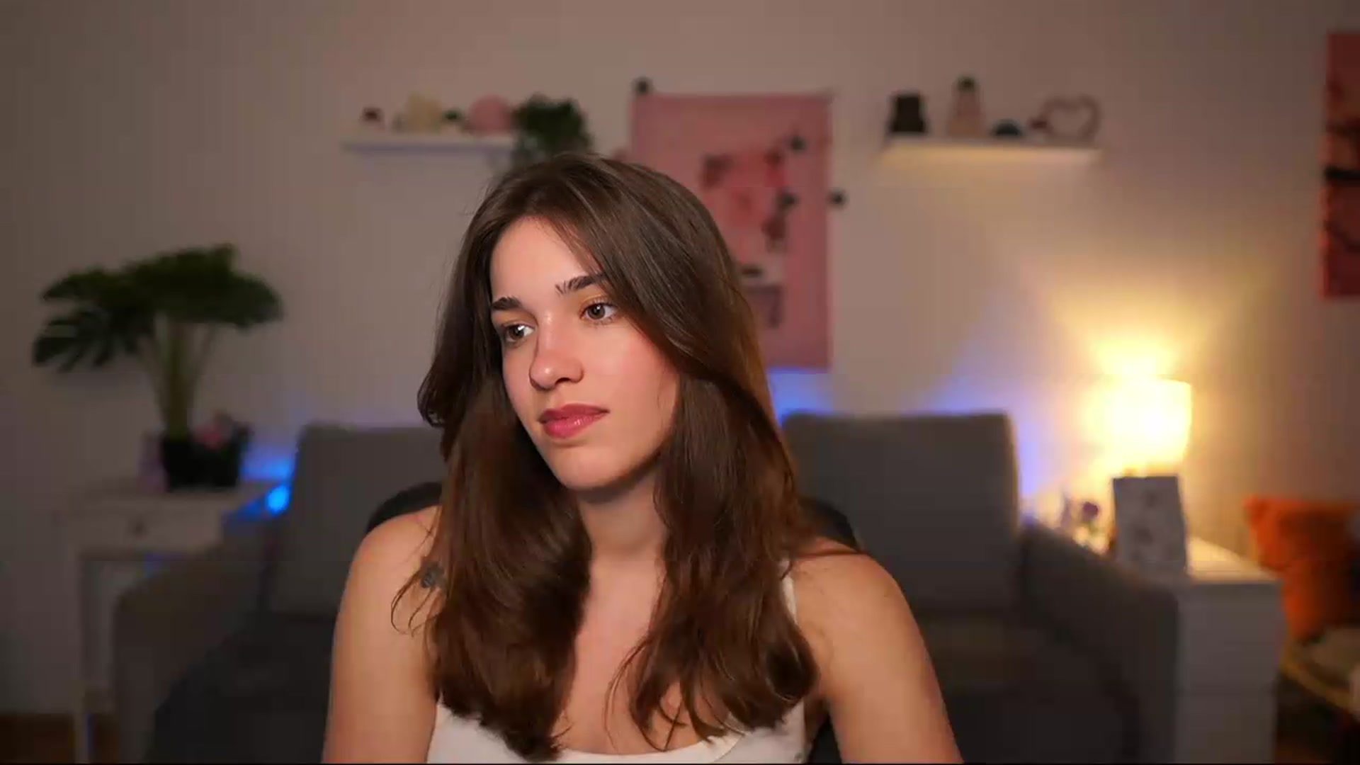 Gallery image thumbnail from Kissiecat's myfreecams stream on, 05/14/2026, 13:44 image 19 of 20