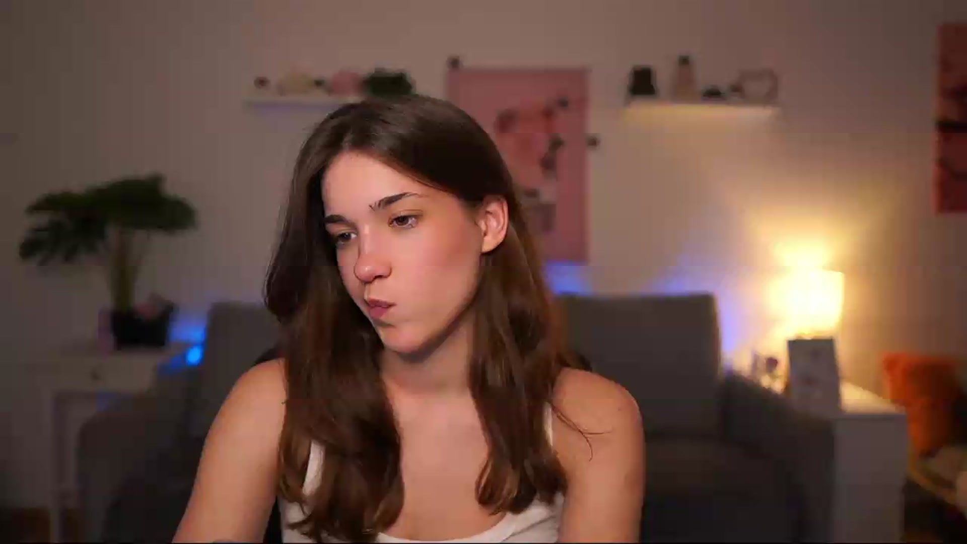Gallery image thumbnail from Kissiecat's myfreecams stream on, 05/14/2026, 15:27 image 19 of 20