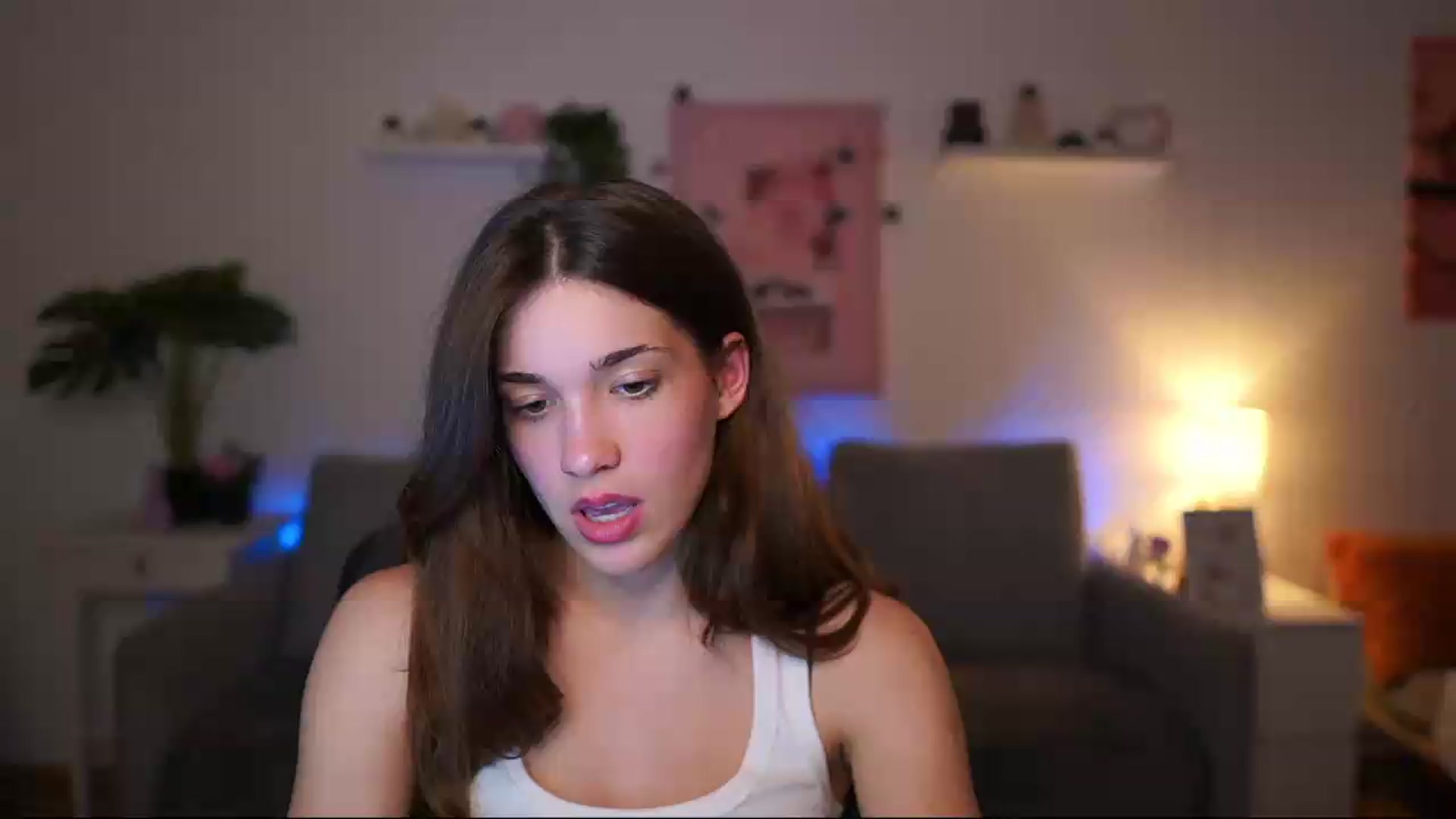 Gallery image thumbnail from Kissiecat's myfreecams stream on, 05/14/2026, 17:16 image 9 of 20