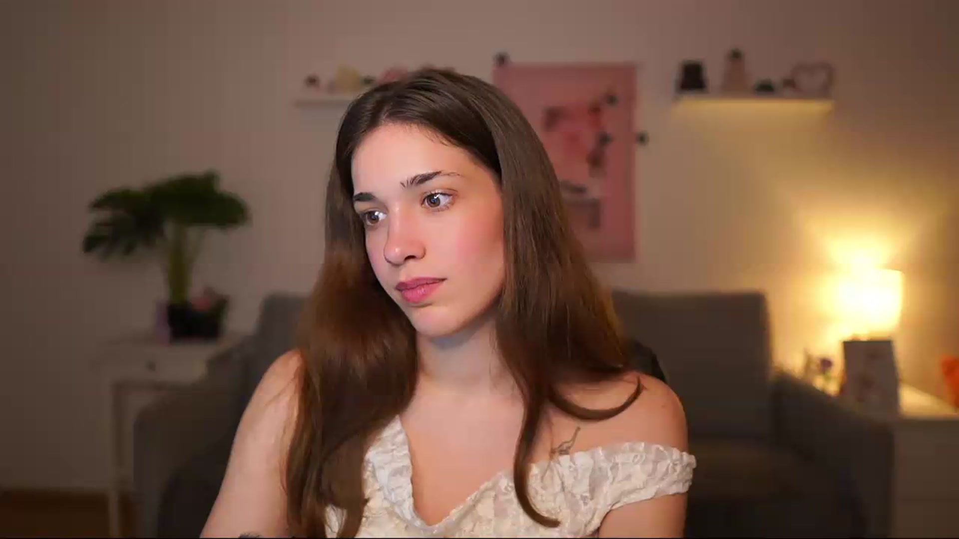 Gallery image thumbnail from Kissiecat's myfreecams stream on, 05/15/2026, 19:45 image 10 of 20