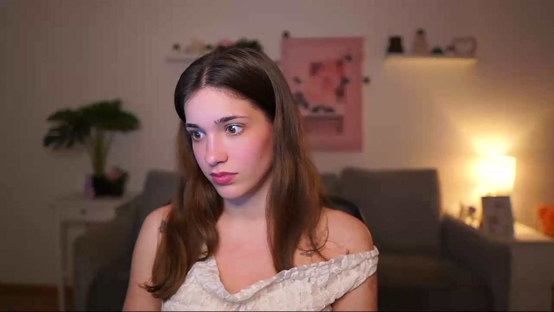 Gallery image thumbnail from Kissiecat's myfreecams stream on, 05/15/2026, 19:45 image 20 of 20