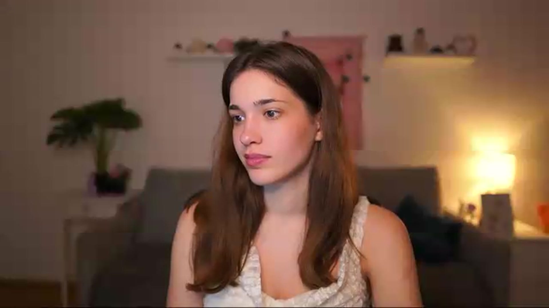Gallery image thumbnail from Kissiecat's myfreecams stream on, 05/15/2026, 21:47 image 18 of 20