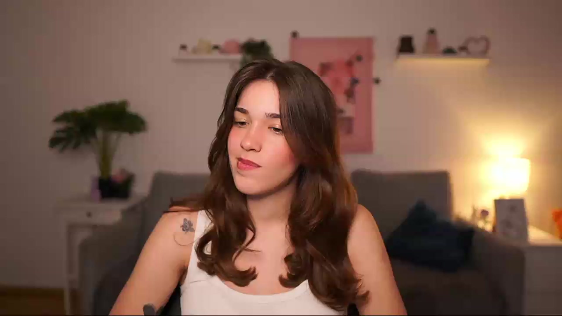 Gallery image thumbnail from Kissiecat's myfreecams stream on, 05/18/2026, 14:42 image 1 of 20