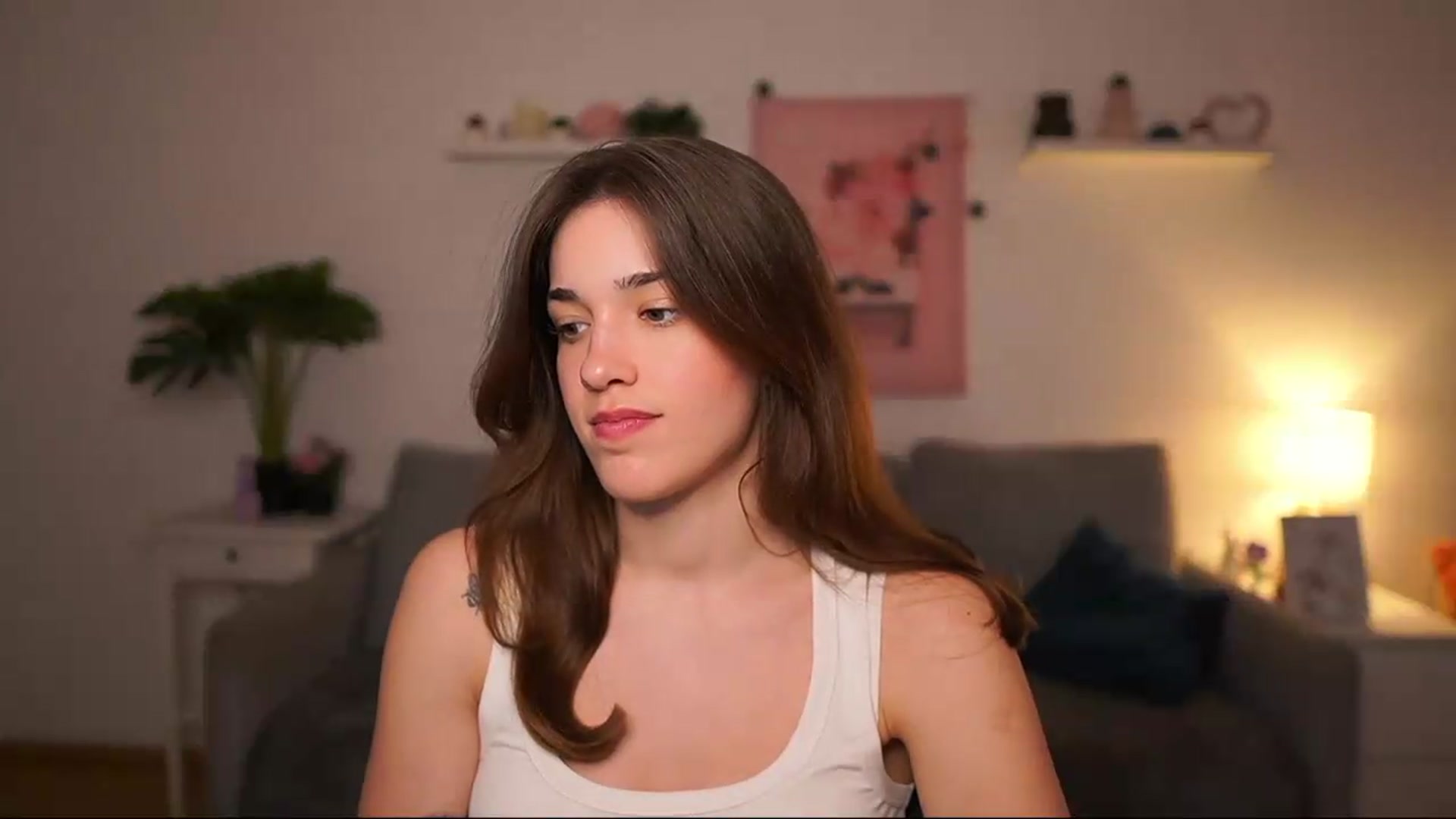 Gallery image thumbnail from Kissiecat's myfreecams stream on, 05/18/2026, 17:19 image 3 of 20
