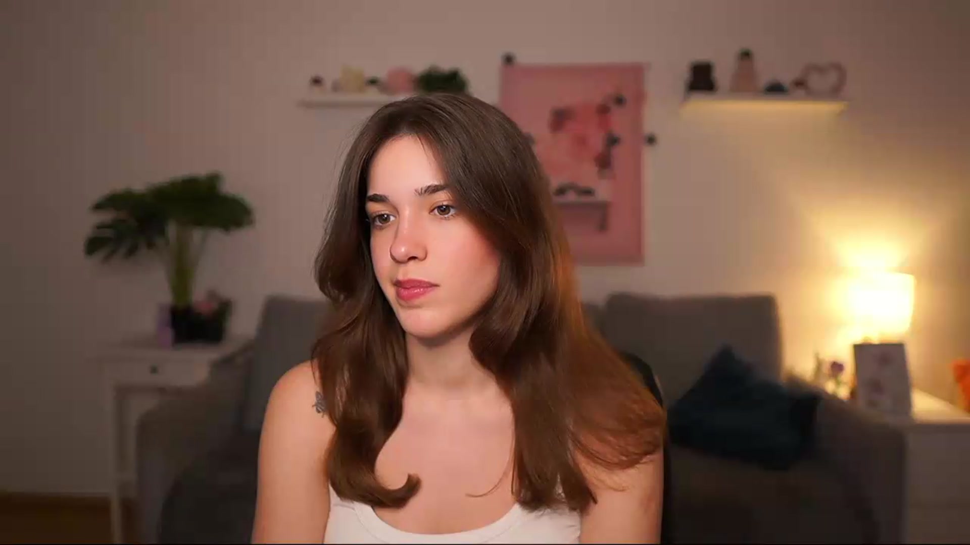 Gallery image thumbnail from Kissiecat's myfreecams stream on, 05/18/2026, 17:19 image 4 of 20
