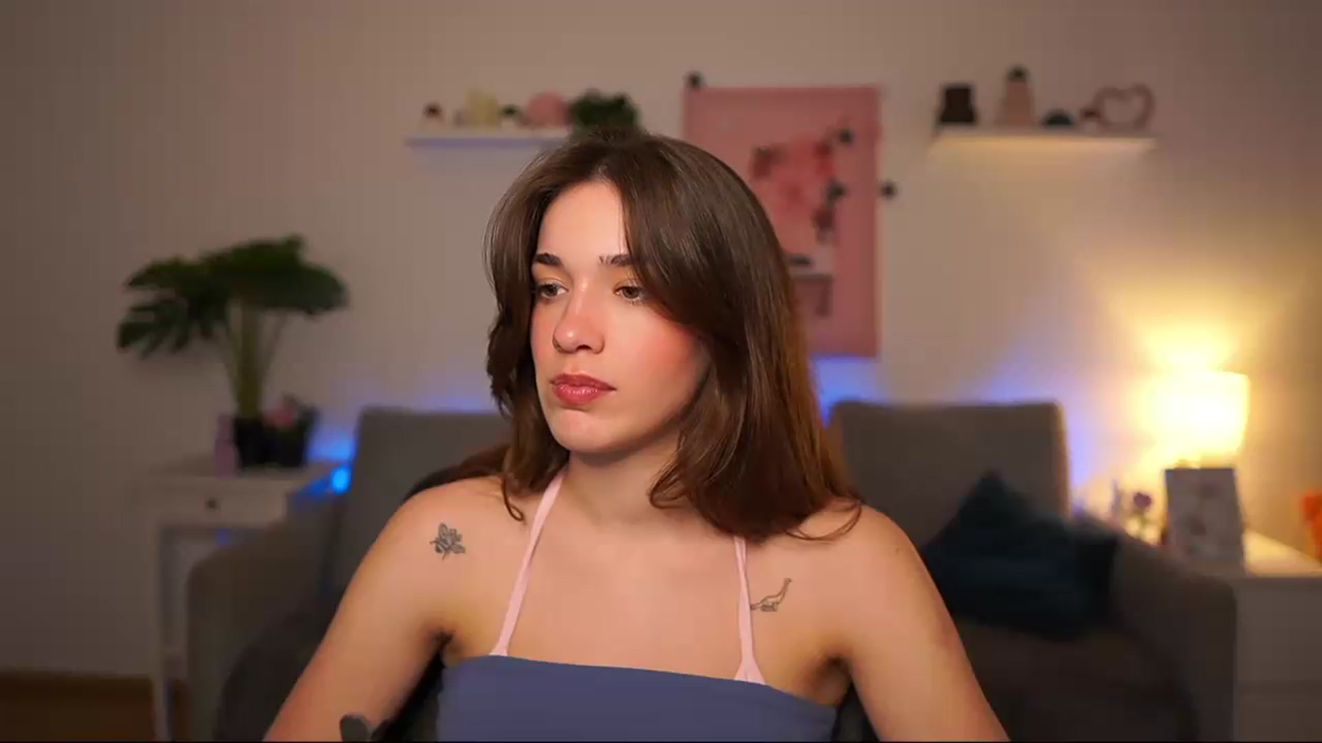 Gallery image thumbnail from Kissiecat's myfreecams stream on, 05/19/2026, 14:27 image 7 of 20